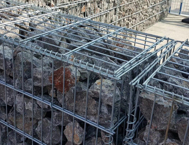 grillage Rock Walls de rivages de mur de soutènement de cage en métal de trou du diamètre 5x10 de 4.5mm 2