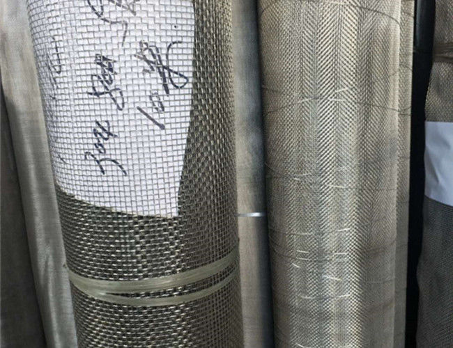 le PVC de Mesh Flameproof de fil d'écran de fenêtre de diamètre de 10.9mm 2mm a enduit la maille de fibre de verre 1