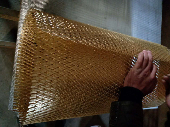 le tissu de fil H62 en laiton de 50mm Mesh Sheets 4mm a perforé 0
