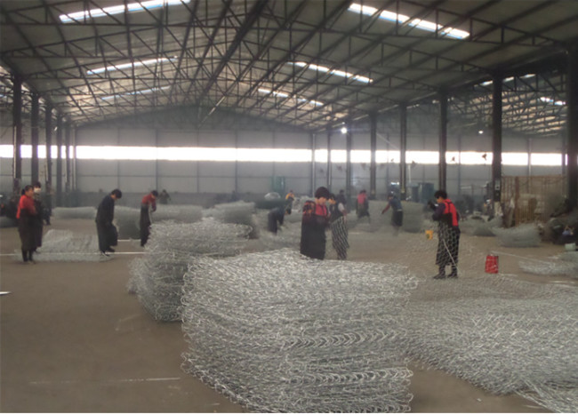 Gabion tissé Mesh Basket taille standard de 2m x de 1m x de 1m a galvanisé hexagonal 2
