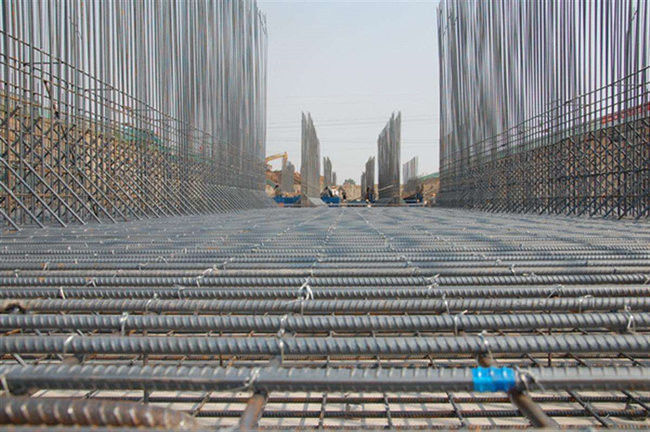 grillage soudé concret 8mm de 100x100 150x150 BRC à haute résistance 1