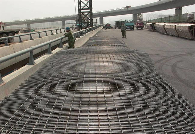 Le renfort de béton de haute résistance de trou de 200 x de 200mm a soudé le fil Mesh Ribbed Steel 1